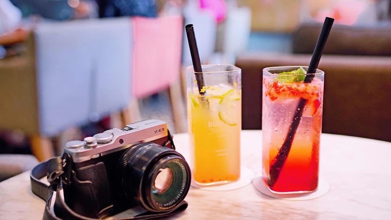 每天排队的网红店,超多人排队的网红店