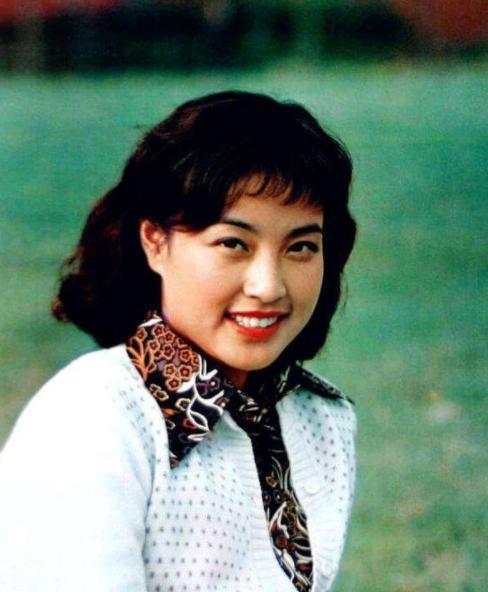 刘晓庆的狗血情史,靠美貌征服了8个男人,强势随意导致婚姻坎坷