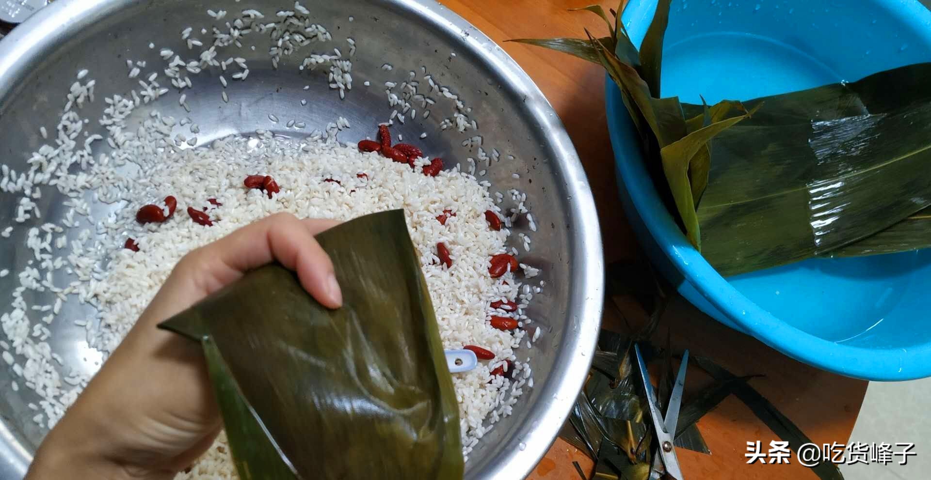 粽子新包法糯叽叽,手把手教你粽子的包法步骤