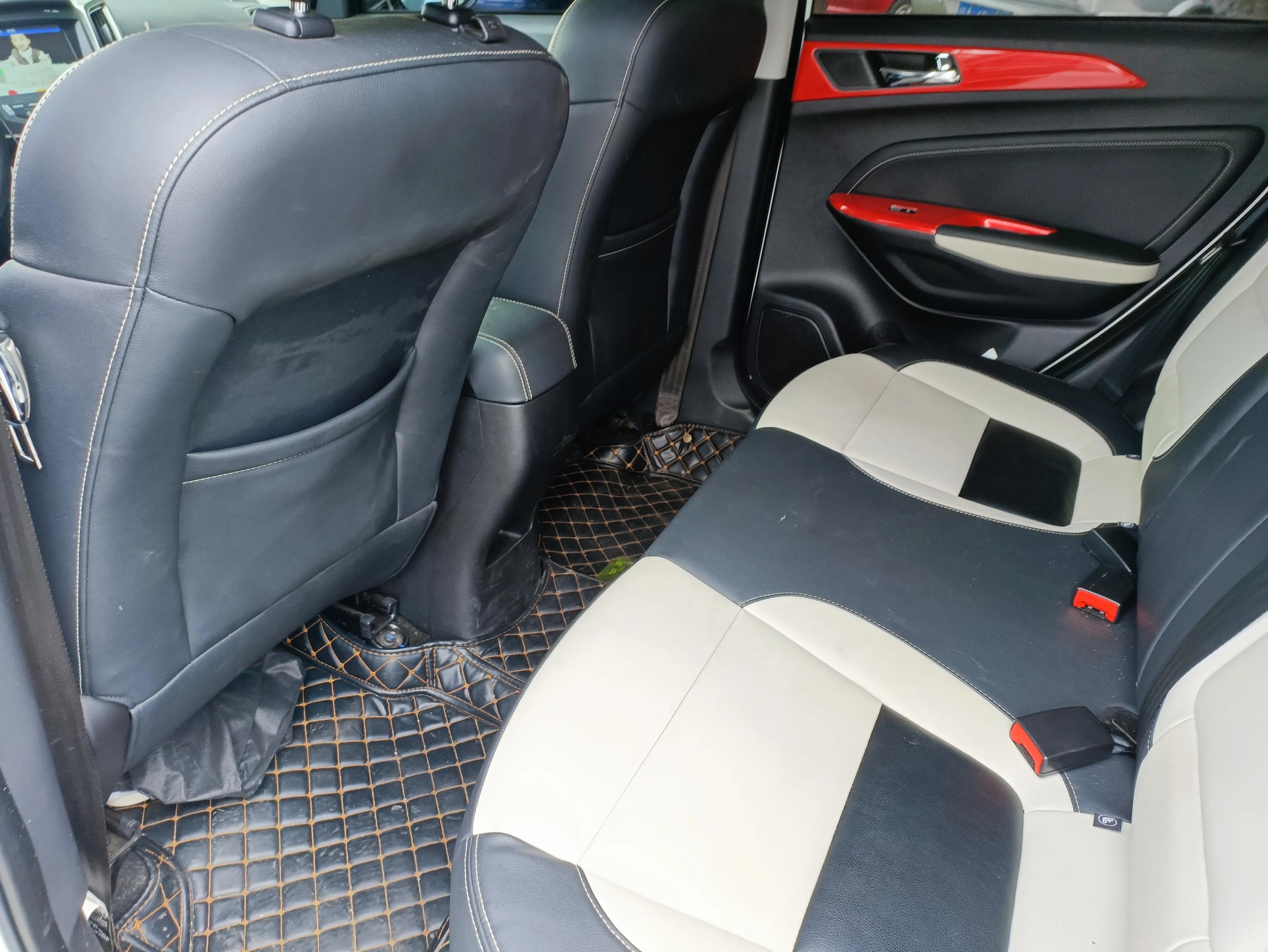 长安cs35suv油耗是多少,长安小型suvcs35豪华版