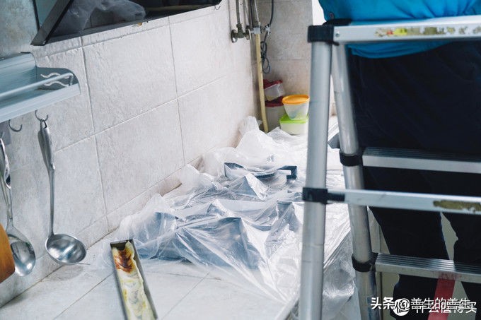 美的油烟机官方专业清洗,美的专业油烟机清洗全过程