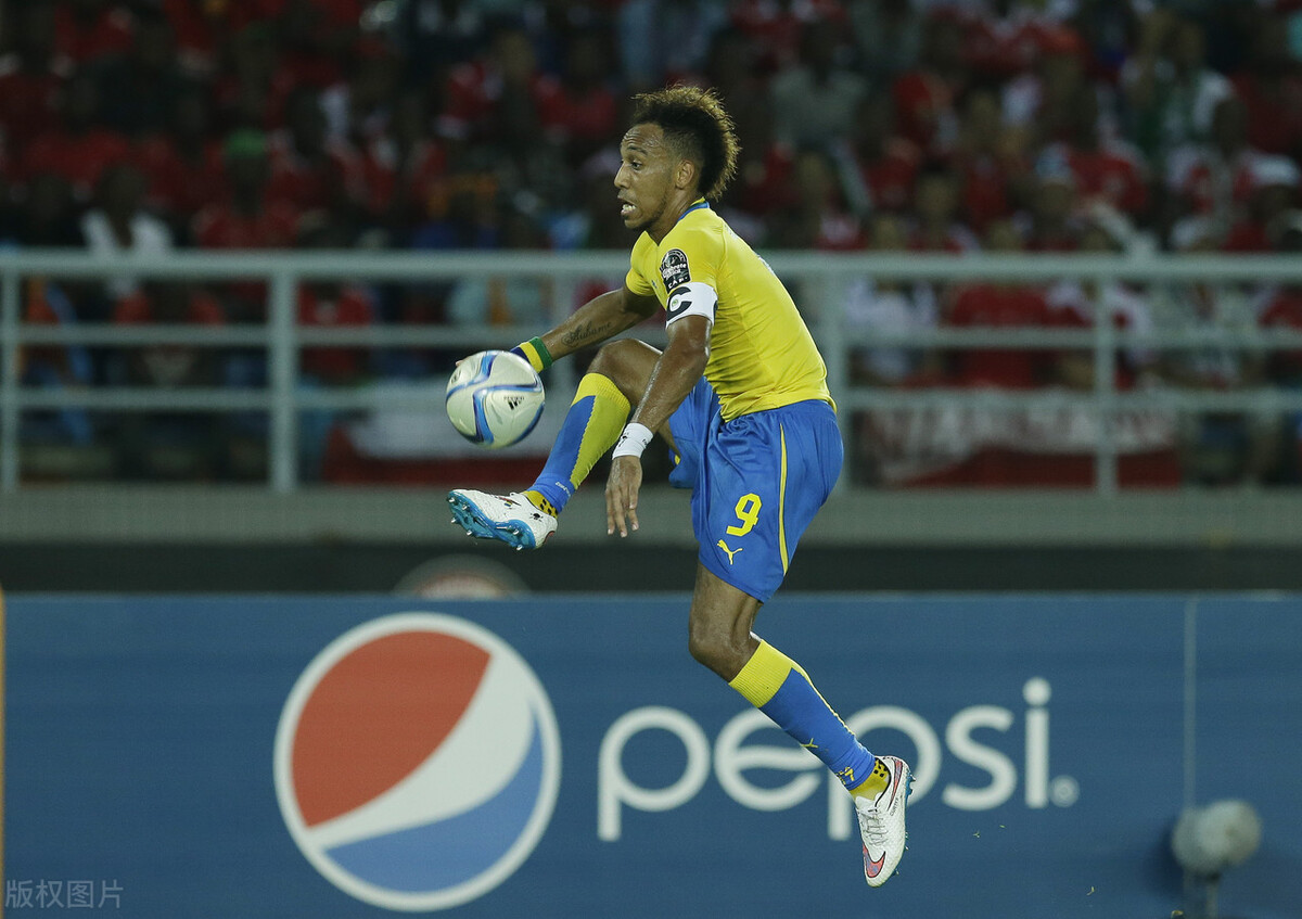 拉波尔特转西班牙国籍的吗,拉波尔特为什么进入西班牙队