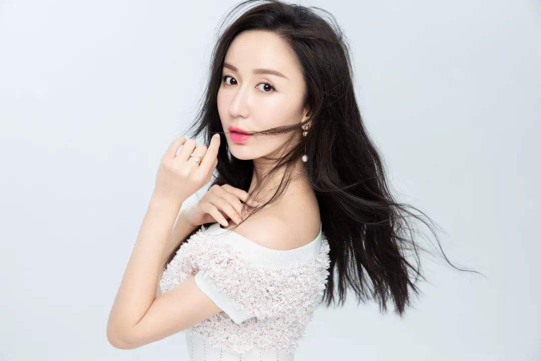 娄艺潇好物,娄艺潇的护肤品怎么样