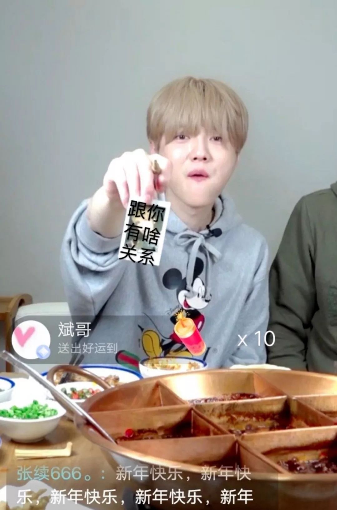 别再说鹿晗“娘”了，他才是真正的北京爷们儿