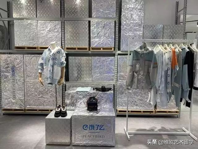 太平鸟时装发布会,太平鸟联名绿色外套