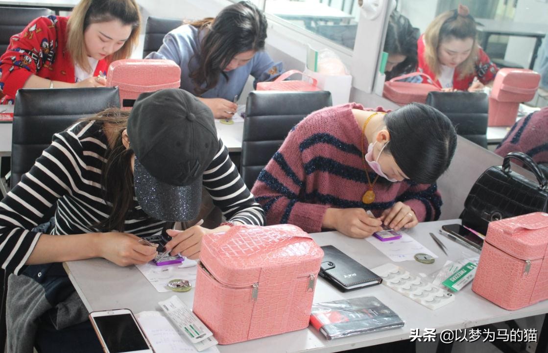 大专女生选什么专业比较好找工作,大专什么专业前景好适合女生工作