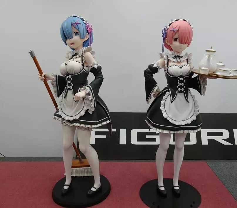 多名等身大“老婆”手办，现身宅男圣地，阿宅：我全都要！