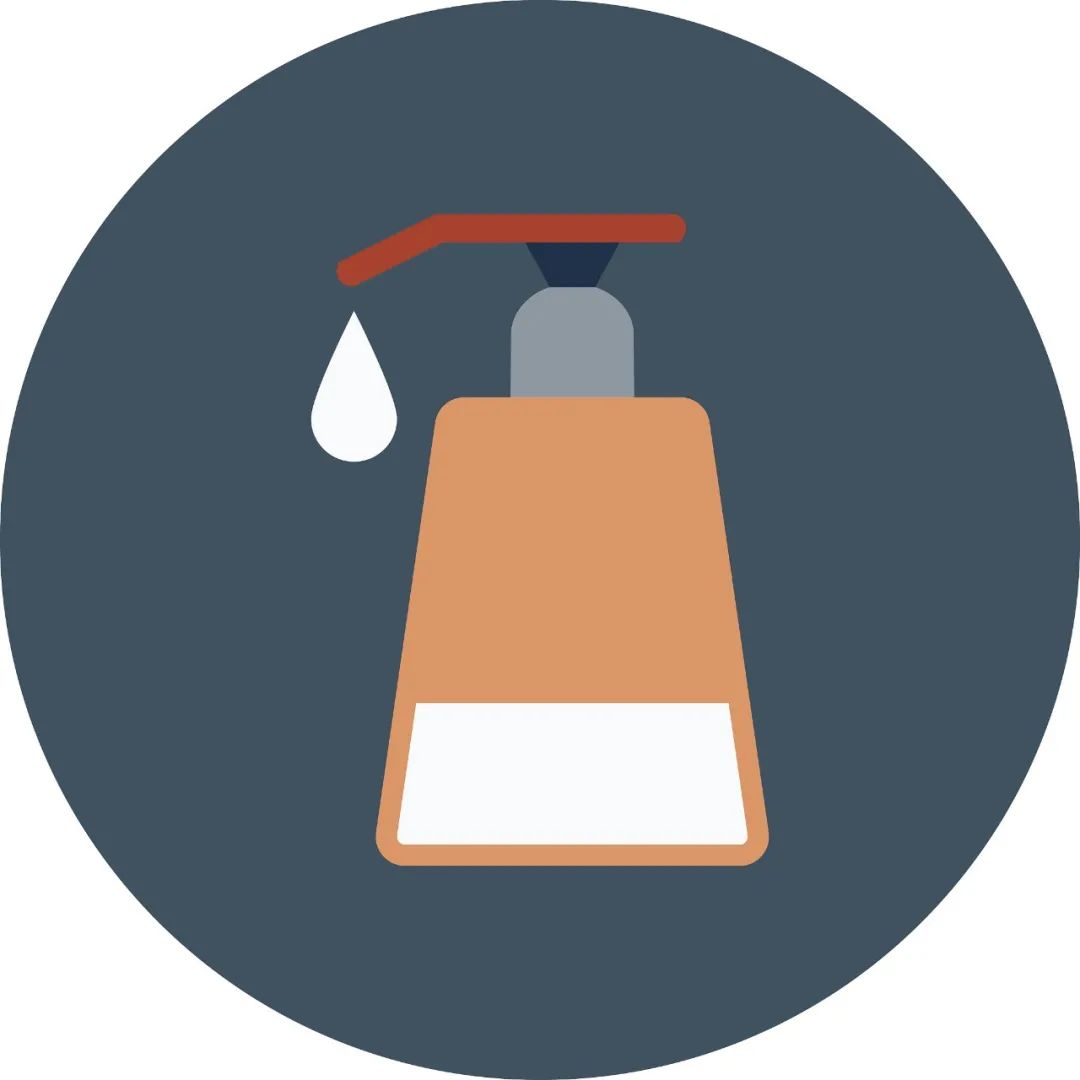 天气干燥脸部和嘴唇如何保持水润,脸被风吹的干裂起皮应该补水吗