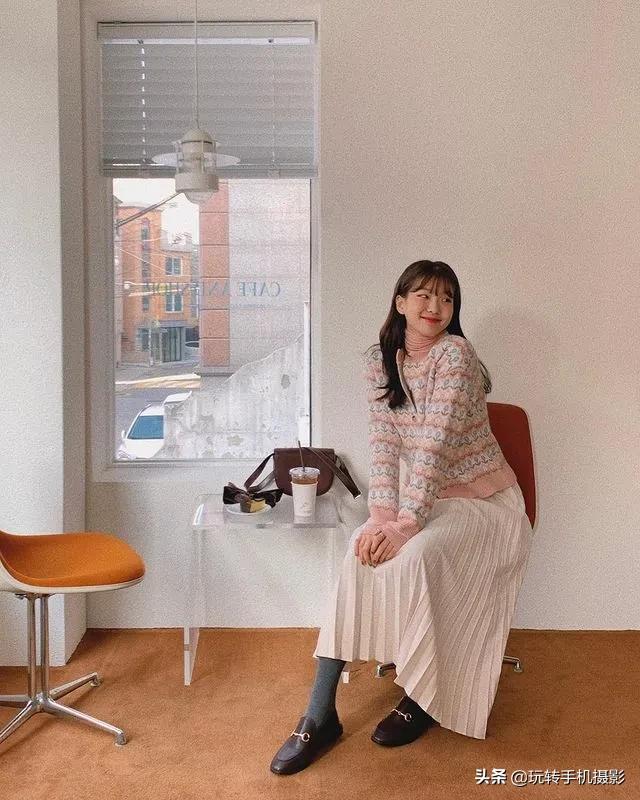 拍照不会笑表情不自然,拍照表情不自然后期能修么