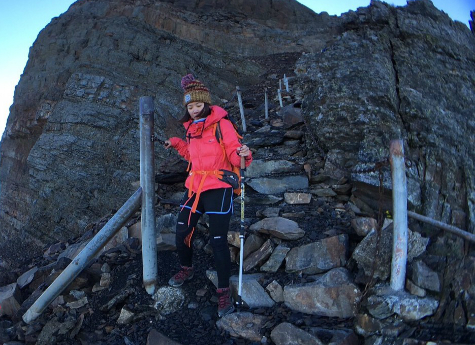 护膝分薄护膝和厚护膝吗,护膝带和护膝的区别
