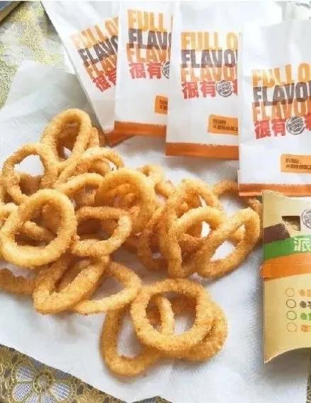 麦当劳免费汉堡再次爆单,麦当劳巨无霸汉堡王皇堡