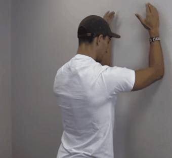 体态矫正翼状肩胛训练,翼状肩胛骨如何矫正