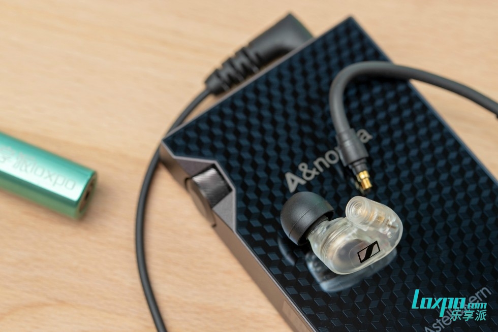 各大厂商的顶级旗舰耳机,三分钟带你了解这家店