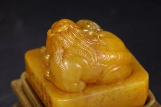 怎么鉴别寿山田黄的品质,寿山田黄价格在线鉴定