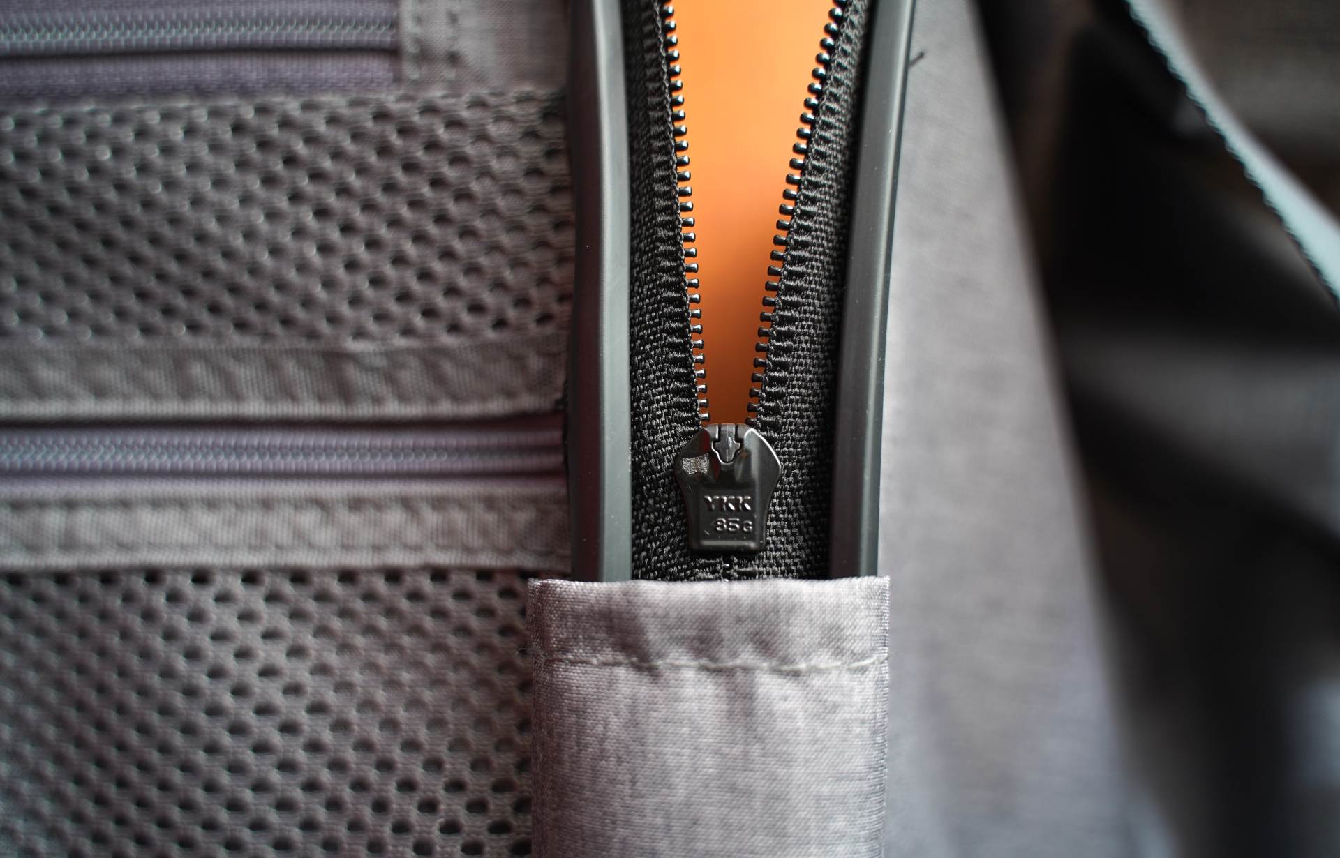 地平线8号登机箱值不值得买,地平线8号行李箱测评全部视频