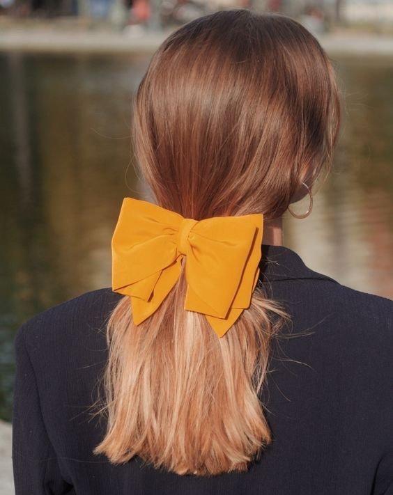 女生头上有东西,女生头上小饰品