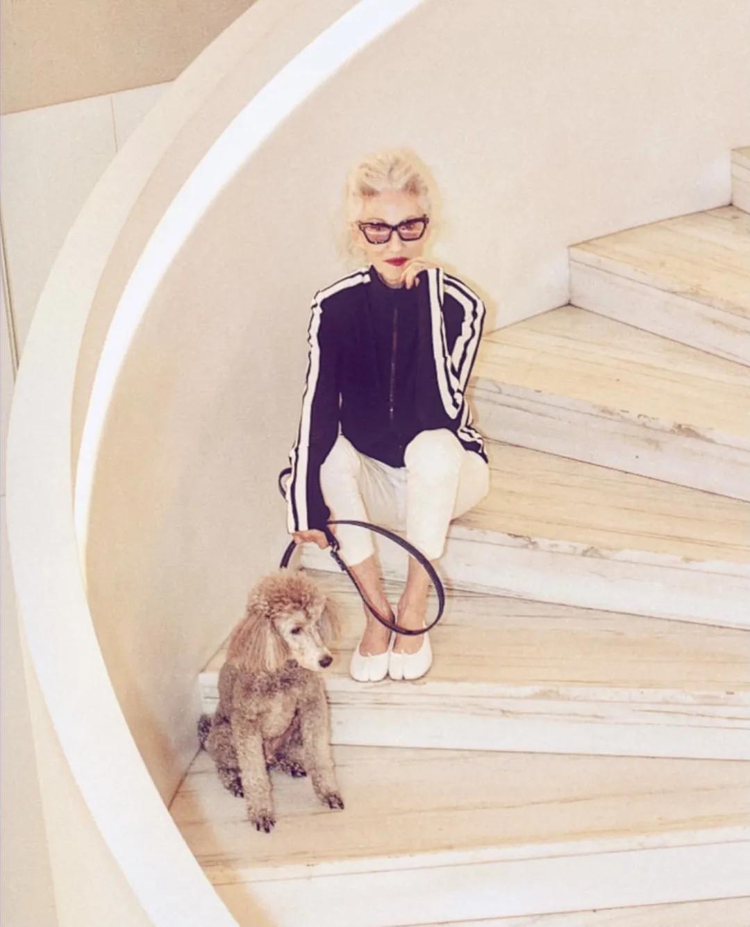 麦当娜50岁时穿衣打扮,61岁麦当娜自曝秀出美貌不减年华