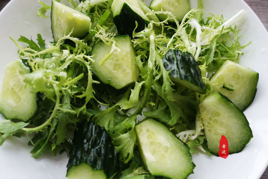 青皮核桃什么季节好吃,又是一年吃山核桃的季节