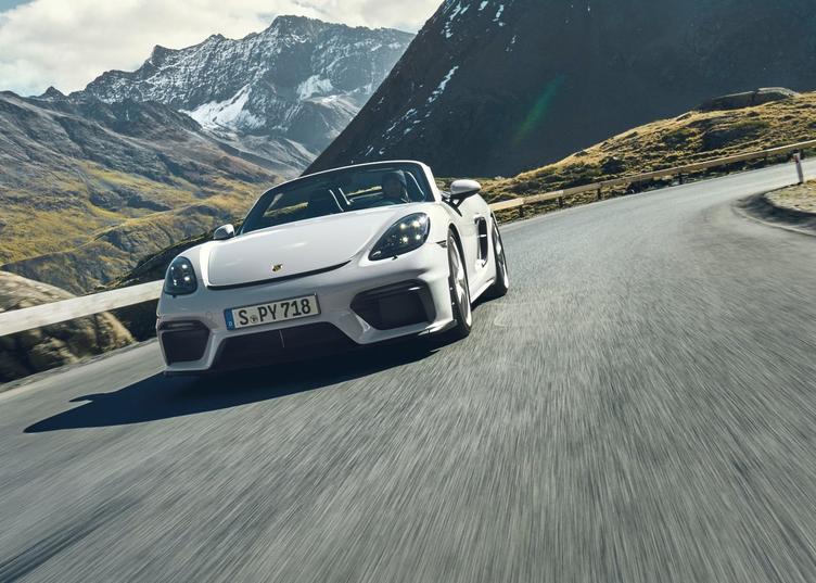 保时捷cayman3.4改新款718,保时捷cayman老款改新款gt4