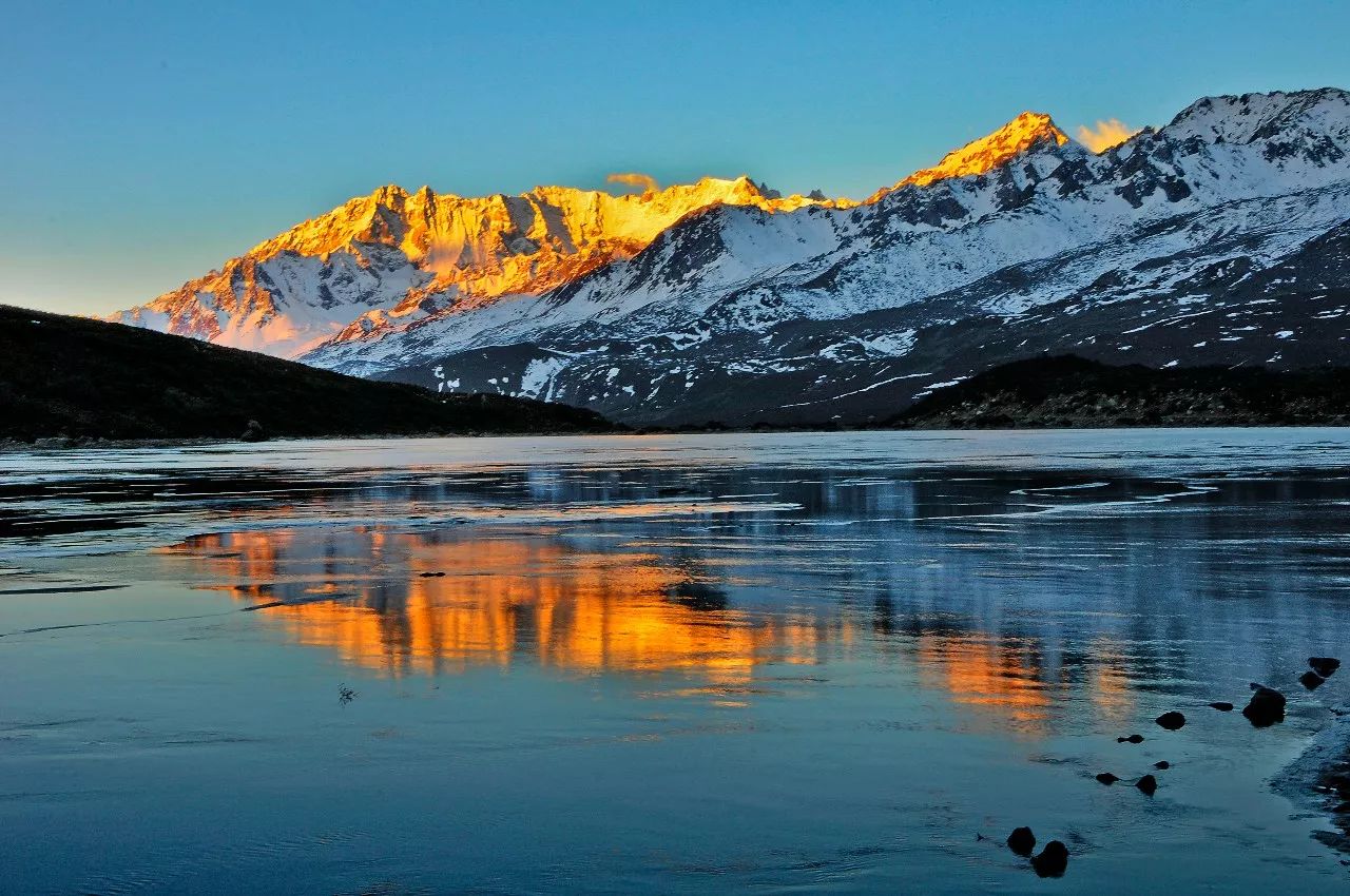 一辈子见一次日照金山,一生中一定要去看一次日照金山