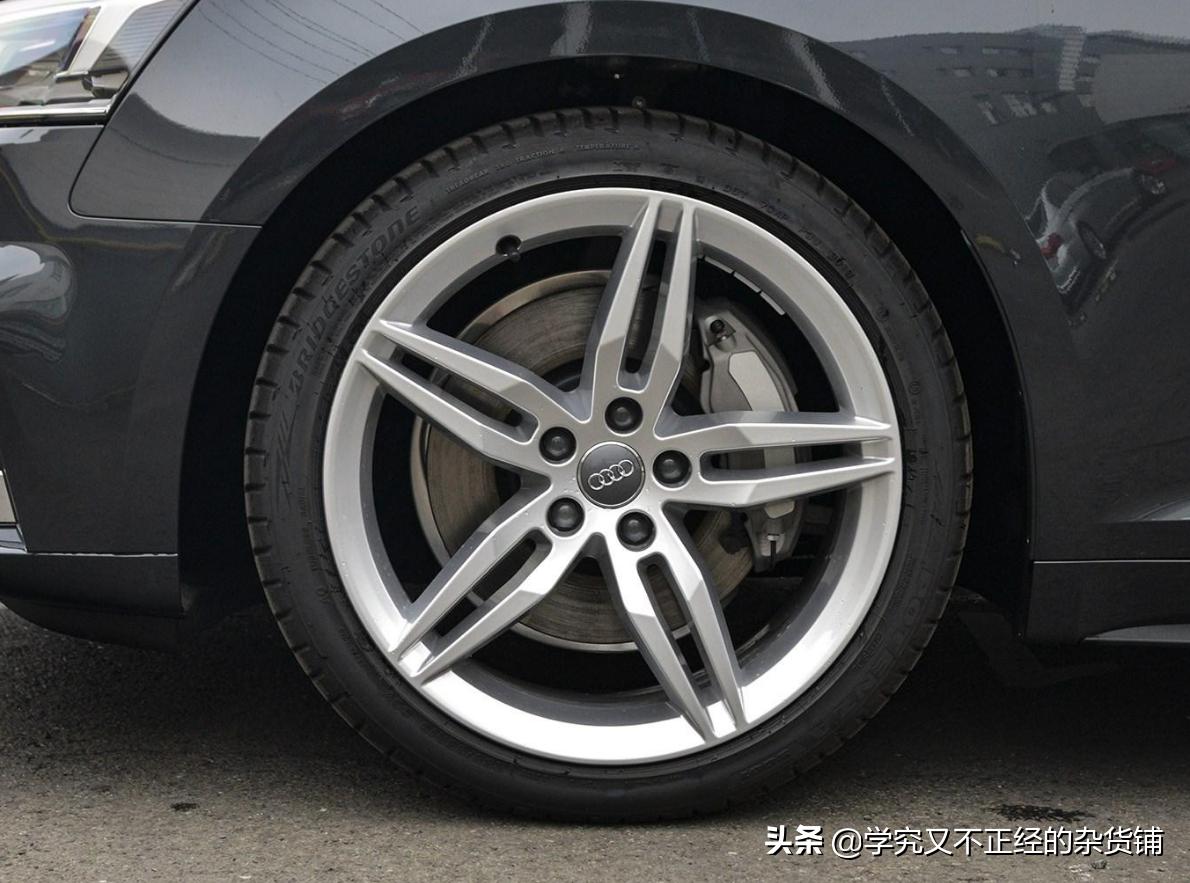 奥迪a5对比梅赛德斯cla260,奥迪a5对比奔驰c260l价格