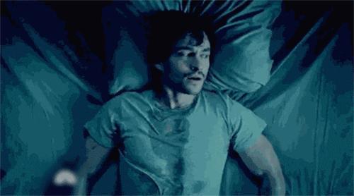 脖子疼枕高枕头舒服一点,打鼾者最舒服的枕头