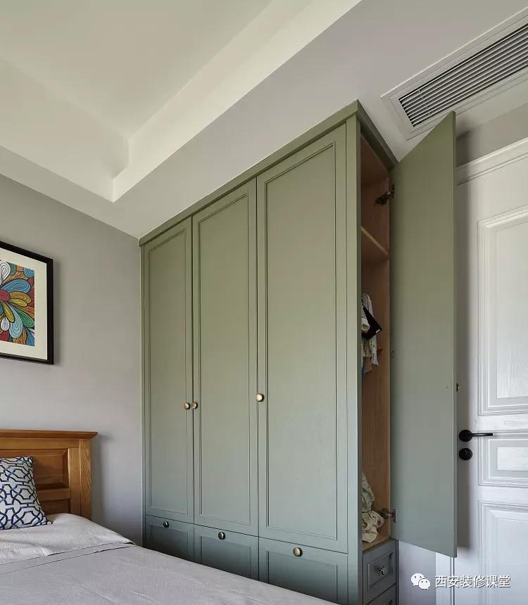 衣柜侧面难看怎么装饰好看,定制衣柜侧面的缝怎么解决