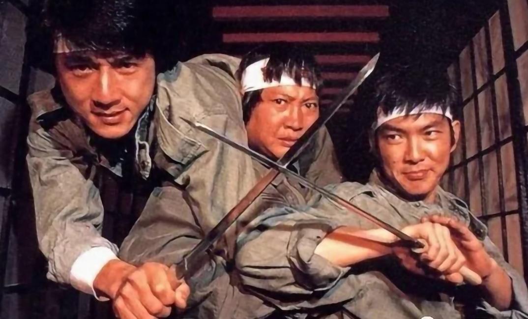 洪金宝现状怎样,抛弃原配突然娶女徒弟