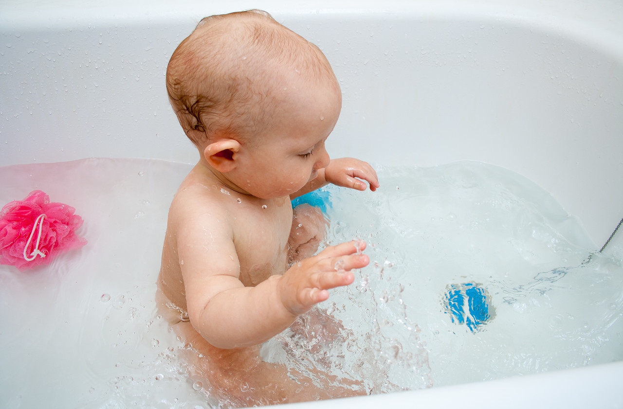 3岁宝宝洗澡怎样才能洗干净,洗澡要怎么洗才洗得最干净