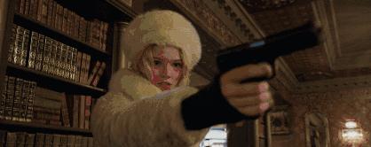 「安娜」这个美艳冰霜的顶级超模，让法国人拍的间谍片太“欲”了