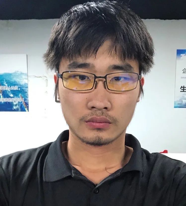 辞职后，我跑去印度恒河洗了个澡