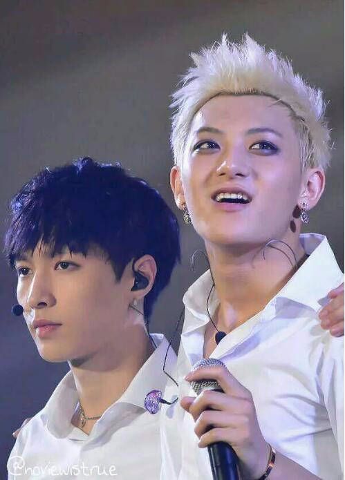 张艺兴黄子韬生日祝福,黄子韬曾给张艺兴的生日祝福