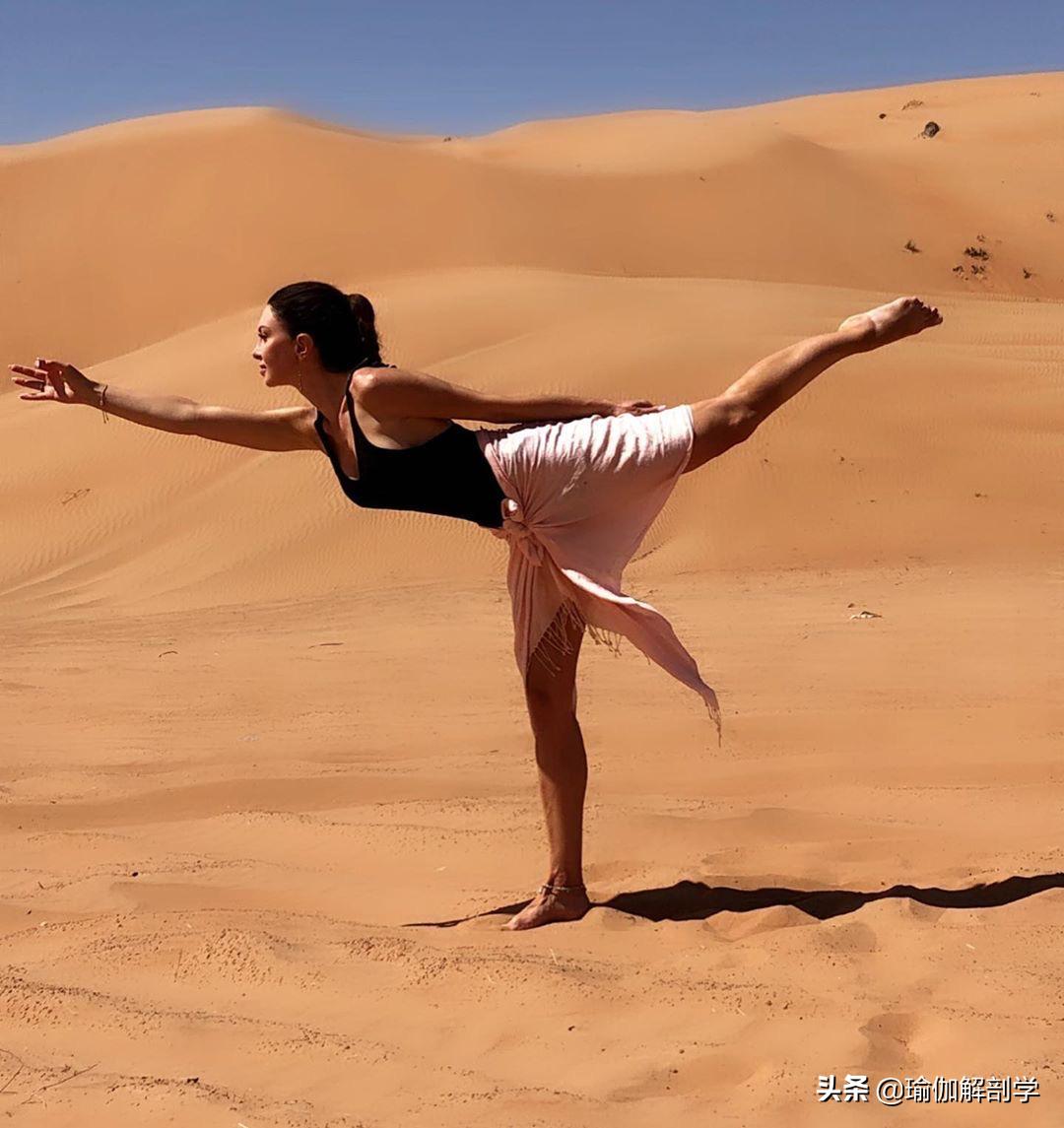 简单四招瑜伽动作轻松甩掉肚腩肉,哈他瑜伽变体体式大全