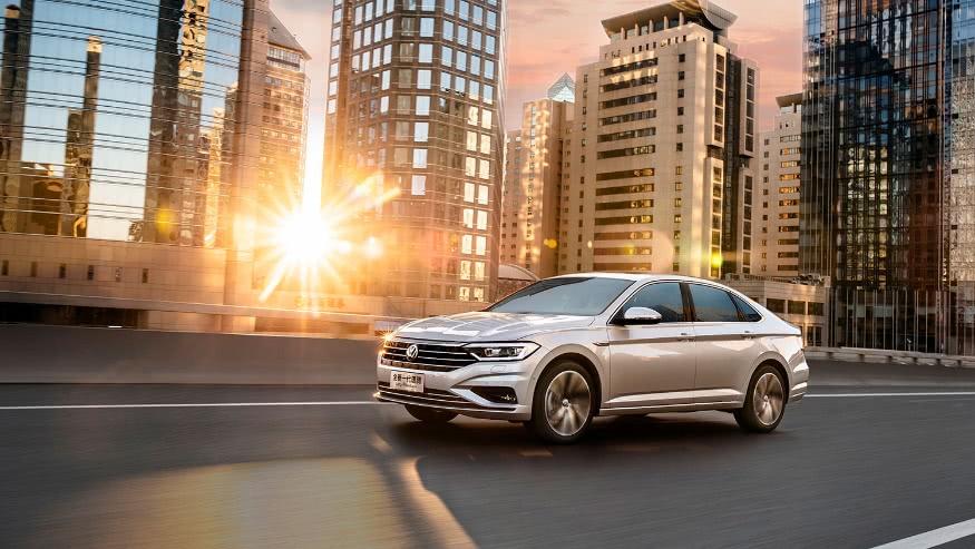 名字最长的大众车来了，明明与思域同级，却非要挑战雅阁？