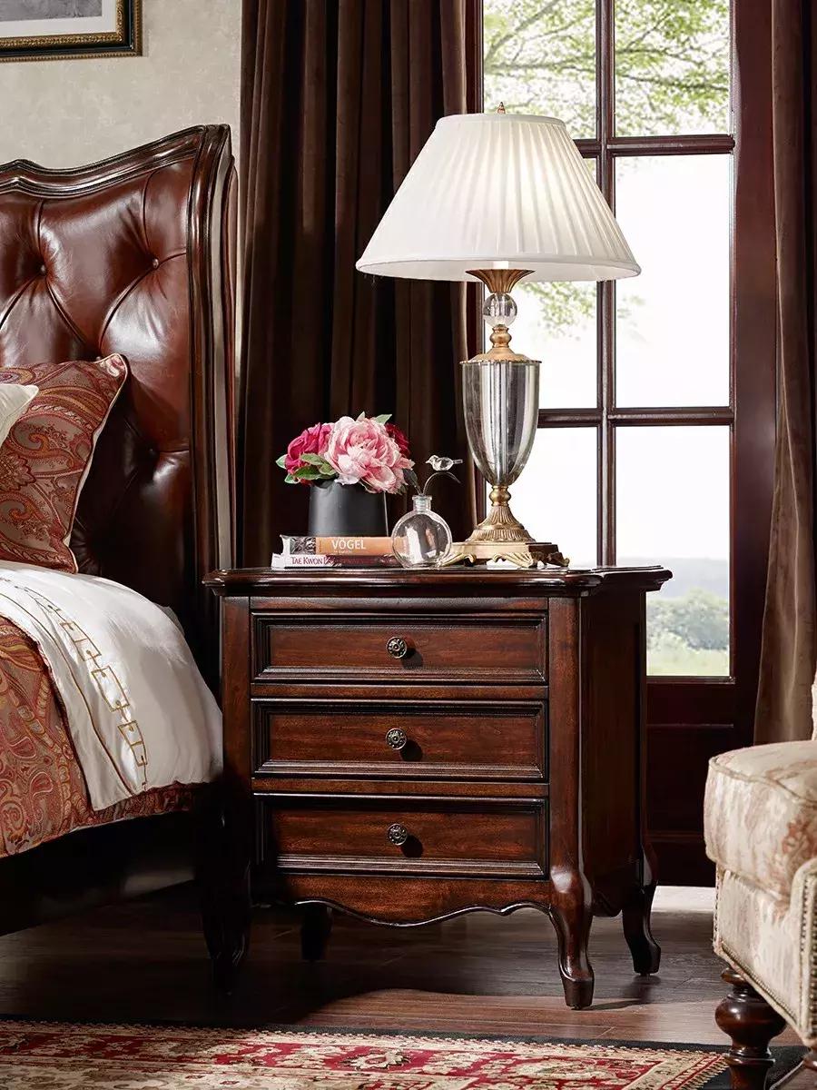 床头柜这样搭配卧室真的好美 (美洛铂格床头柜)