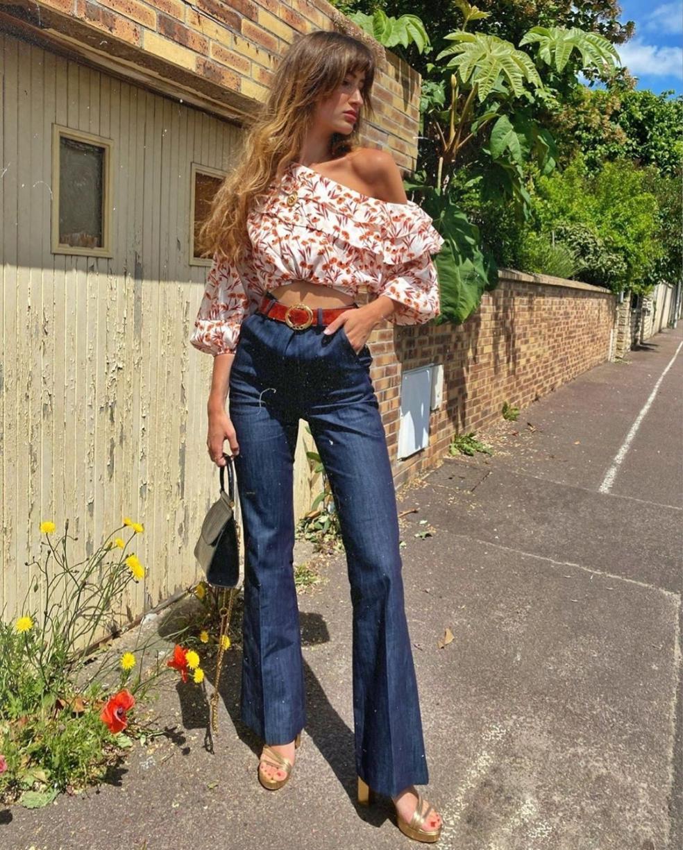 小胸穿无肩带衣服怎么穿,小胸穿衣问题