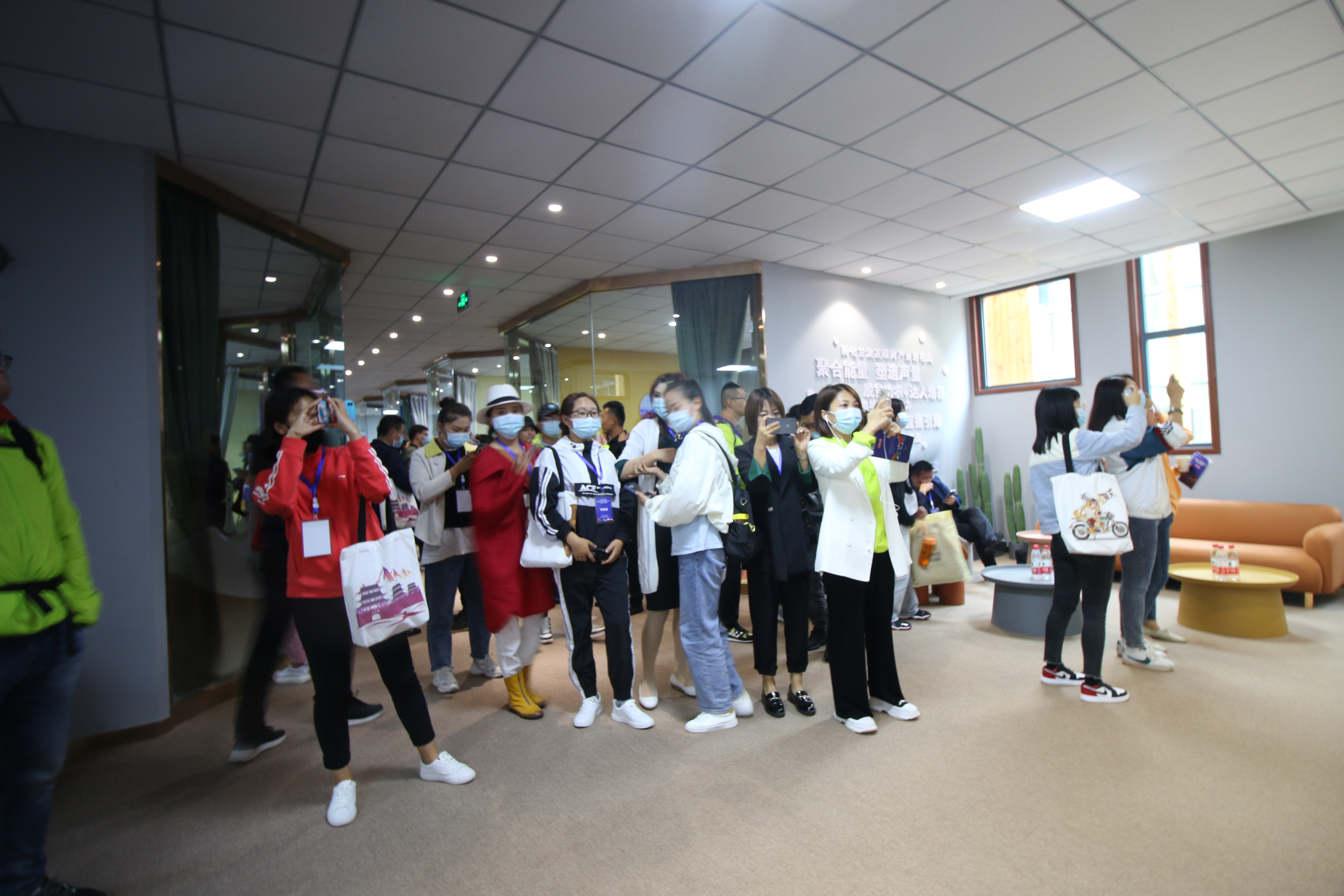 让短视频、抖音走进甘南、走进冶力关景区