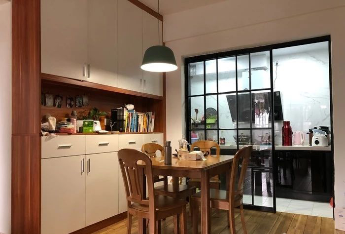 厨房隔油烟门,厨房防油烟门效果图