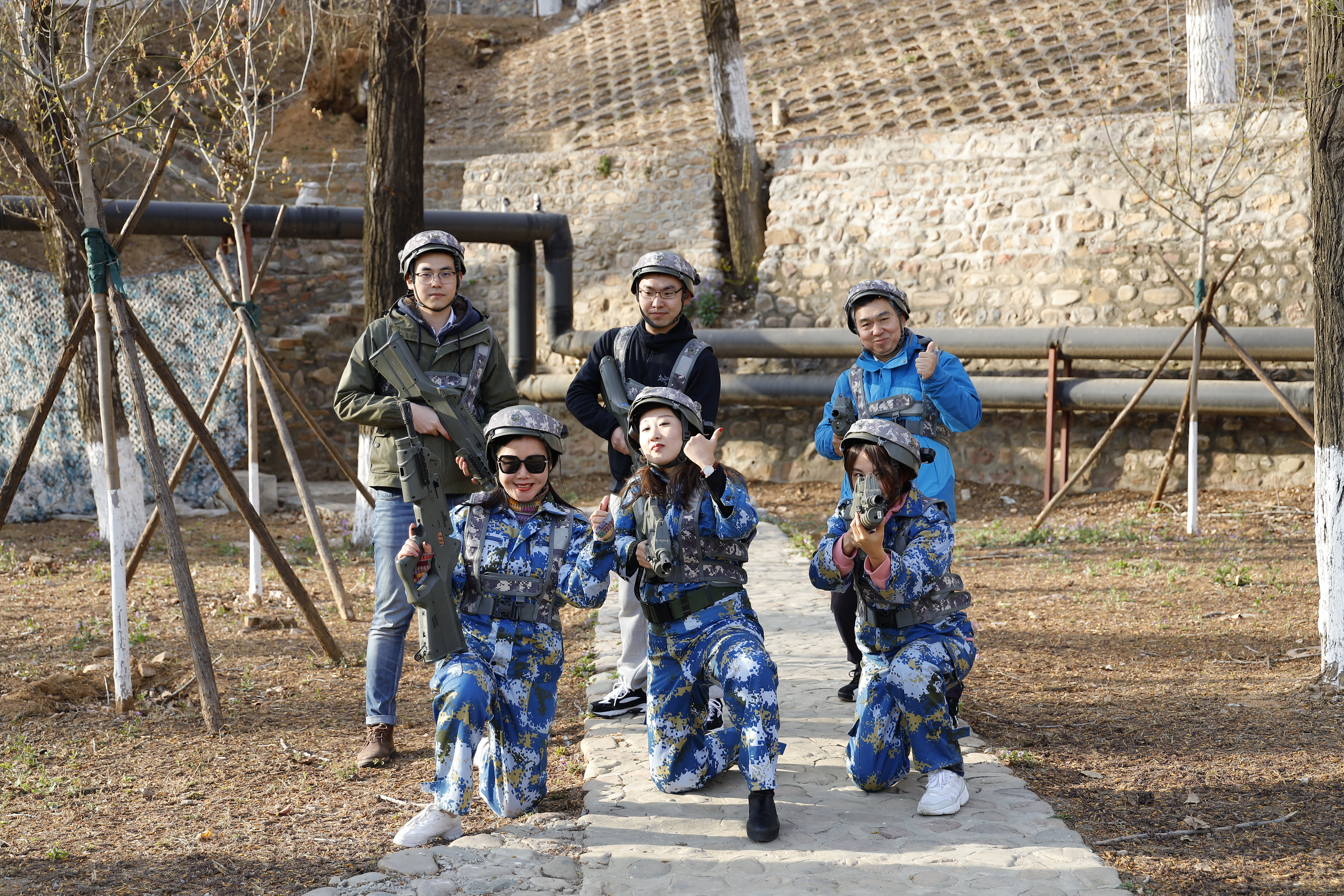 倚山傍水好地方,倚山傍水