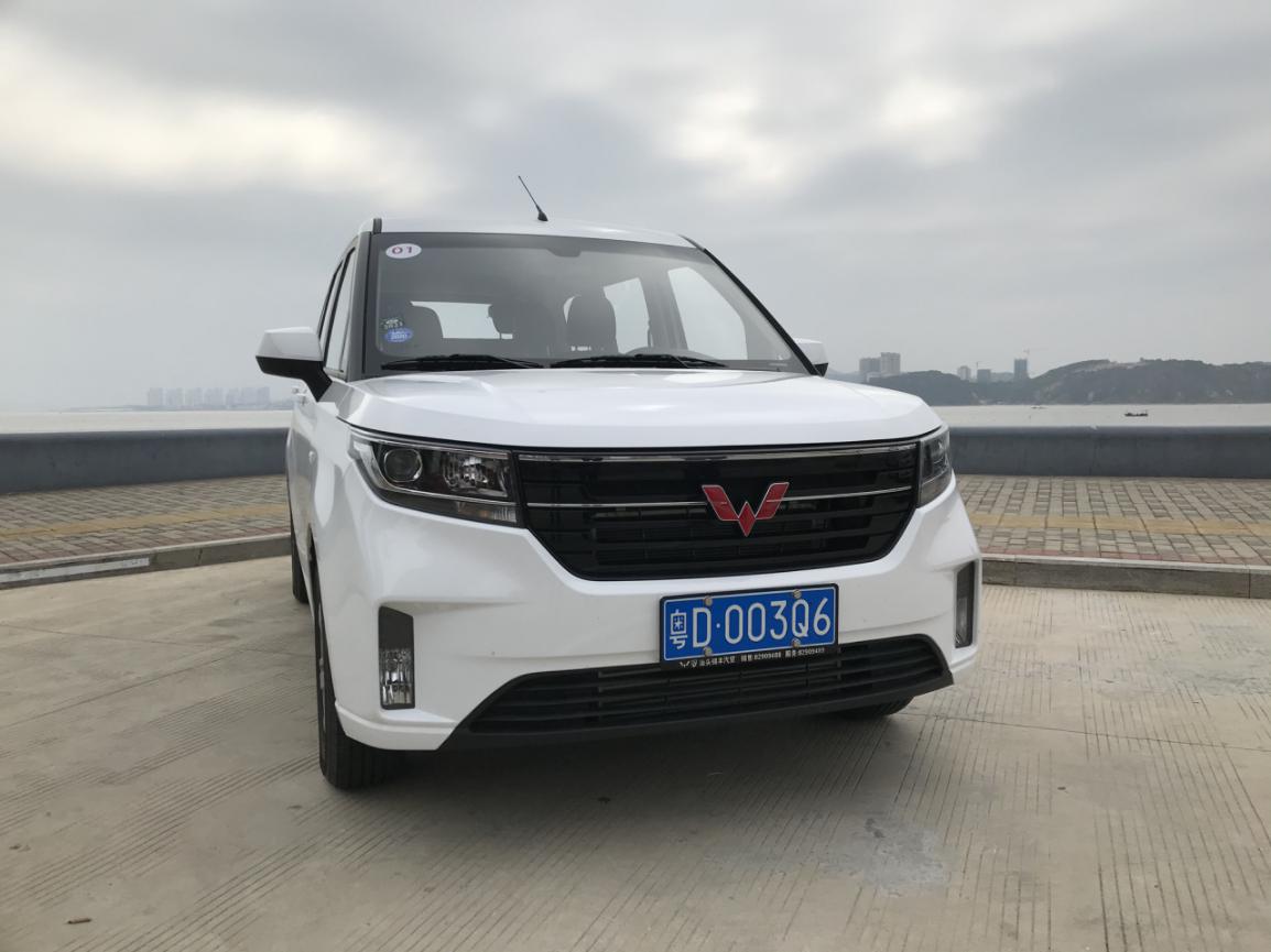 五菱宏光plus评测柴油版,五菱宏光plus新款测评