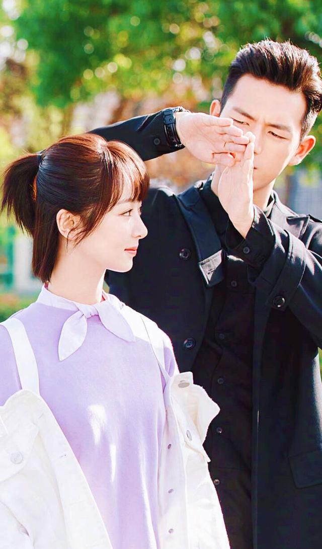 杨紫蜜汁炖鱿鱼路透,杨紫新剧定档湖南台又喜提爆款剧