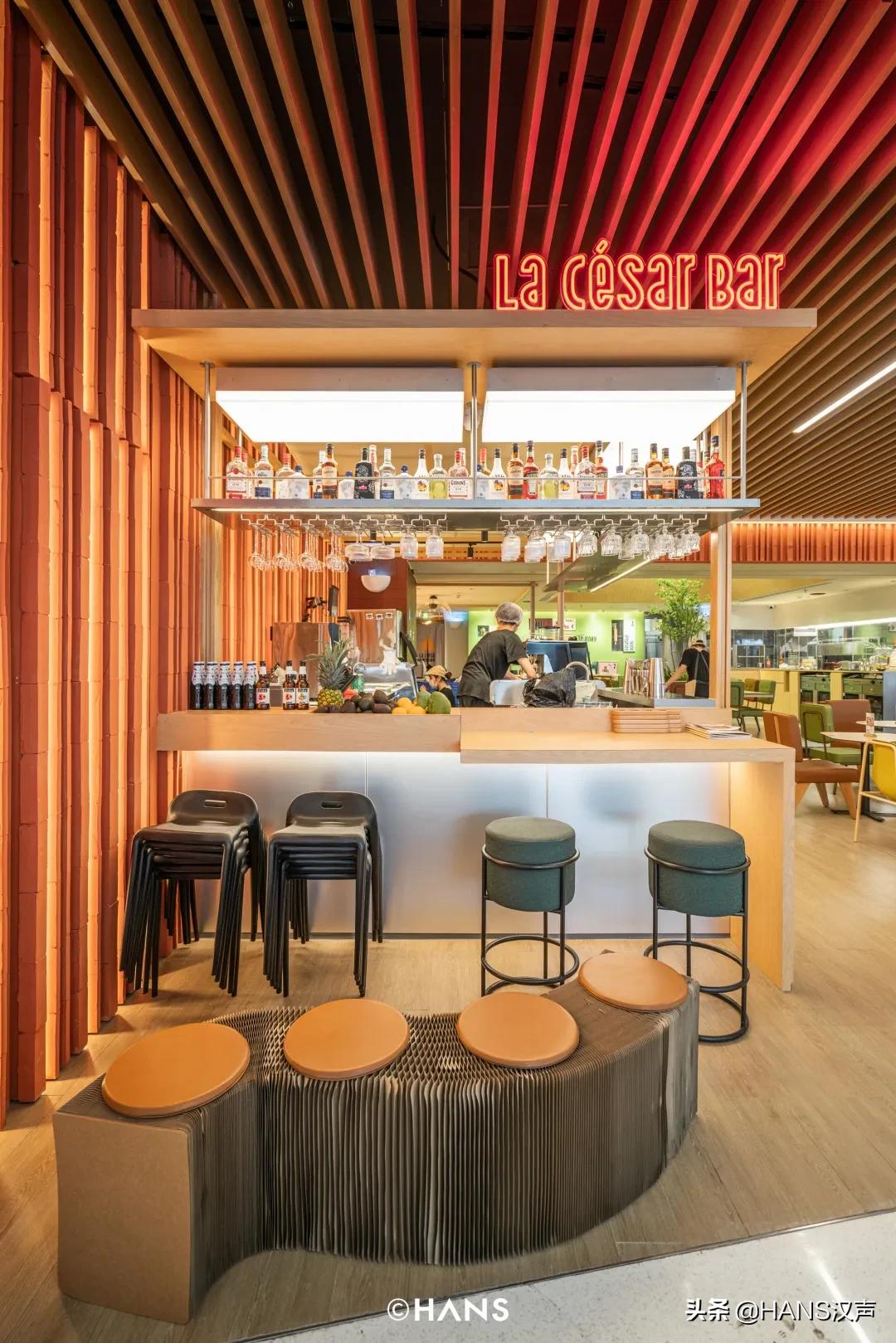 这家新店一开张，整个国广都有那味儿了