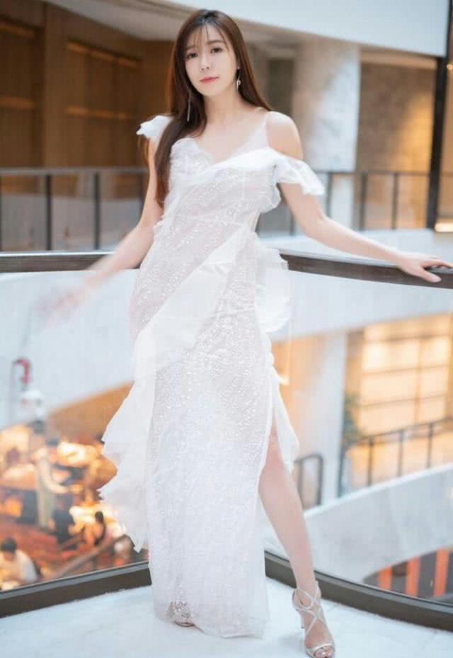 周韦彤白裙图片,周韦彤高级图片