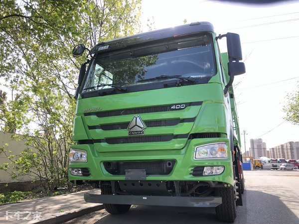 新豪沃渣土车起顶操作步骤,豪沃重汽渣土车功能讲解