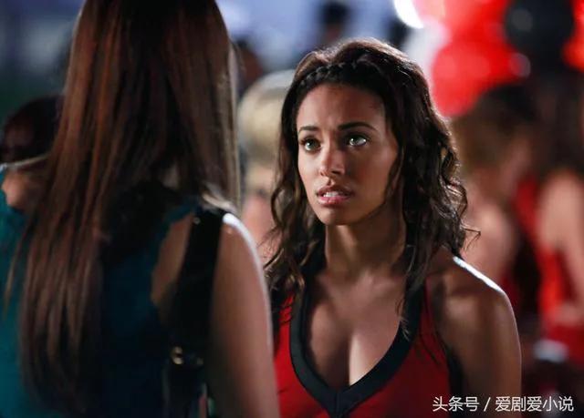 吸血鬼日记各个人物结局,吸血鬼日记最烦人的角色