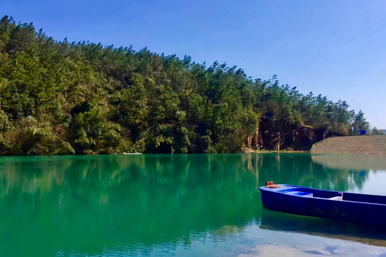 新昌穿岩十九峰农家乐住宿,绍兴穿岩十九峰风景区