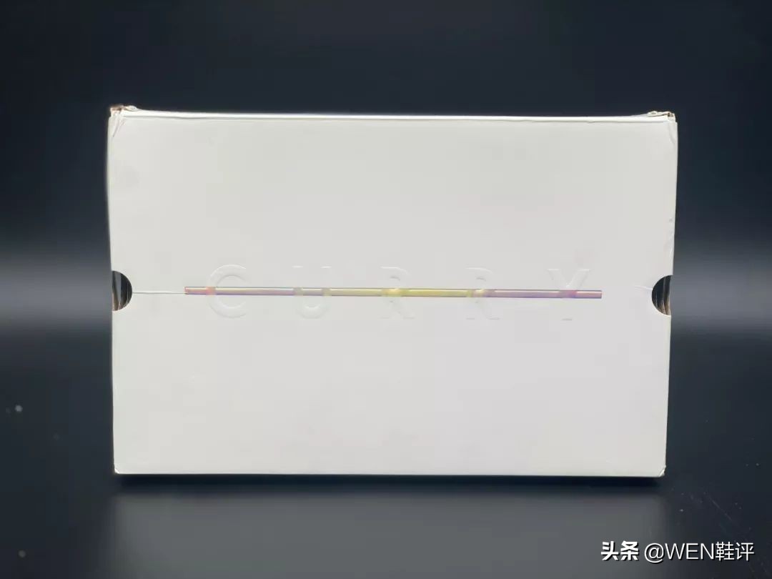 库里和ua合作的第一双鞋,ua库里篮球鞋