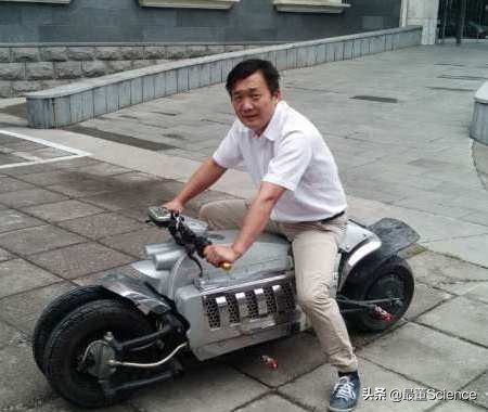 世界上最快的摩托车道奇,道奇战斧srt是世界上最快的车吗