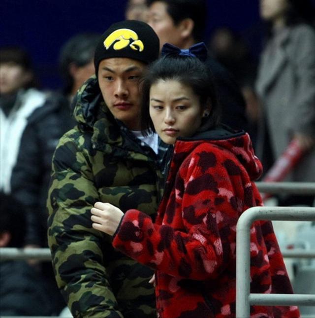 男足漂亮妻子,男足太太团十大美人