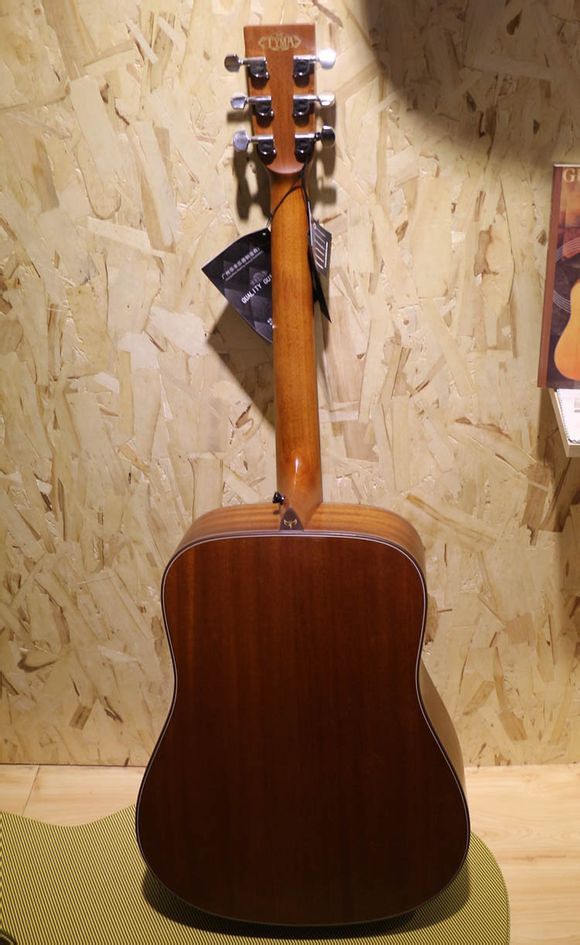 怎么挑选一款好的吉他,新手怎么选吉他形状